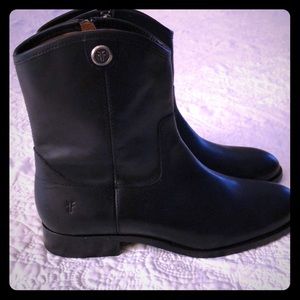 black leather Frye Melissa short boots with zip